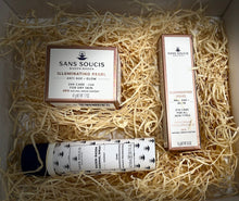 Load image into Gallery viewer, SANS SOUCIS SKINCARE GIFT PACKS